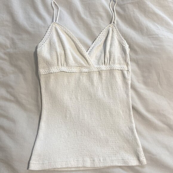 Suzy Shier Tops - Cream Lace Cotton Cottagecore Y2K Boho Summer Tank Top V Neck Cami Size Medium
